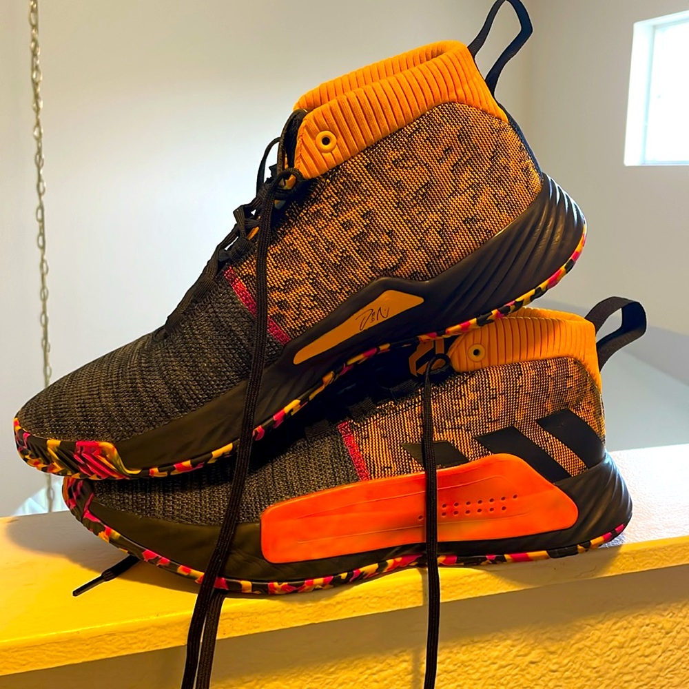 Adidas DAME 5